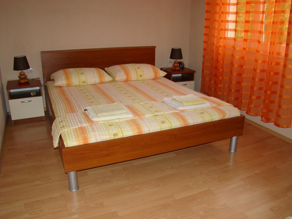 Apartments Buturic Сали Стая снимка