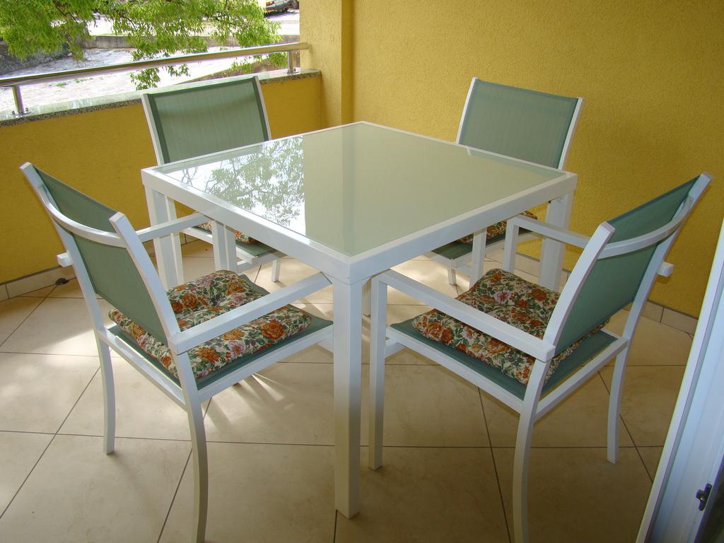 Apartments Buturic Сали Стая снимка