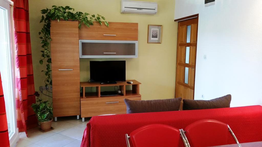 Apartments Buturic Сали Стая снимка