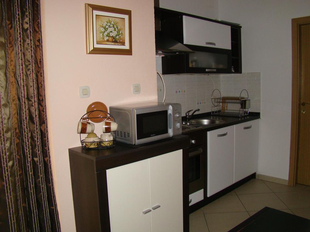Apartments Buturic Сали Стая снимка